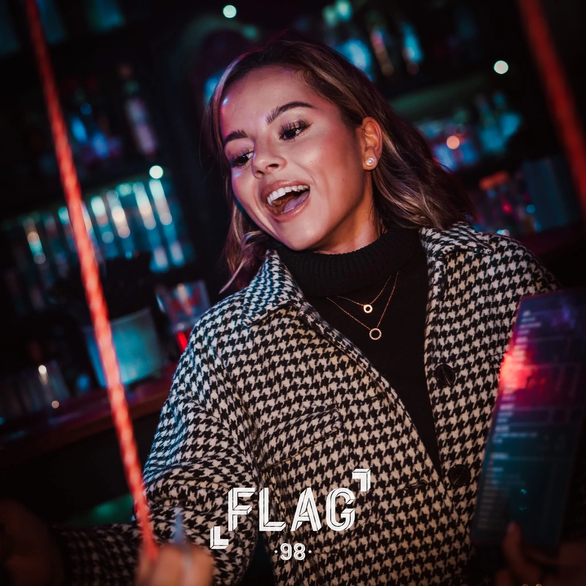 Bâton lumineux au bar du FLAG